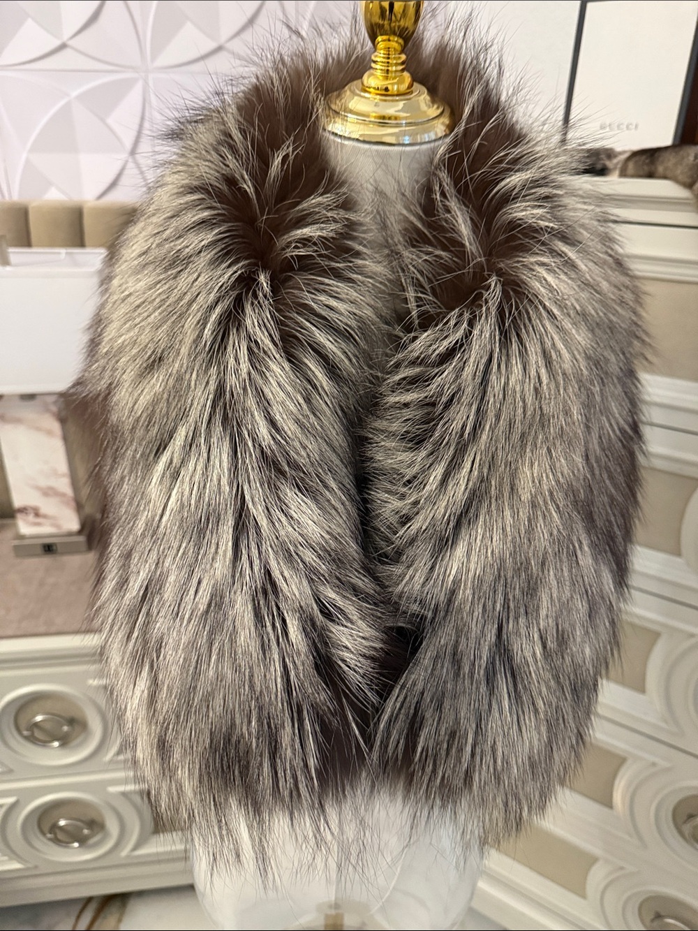 Real Fox fur clip on collar